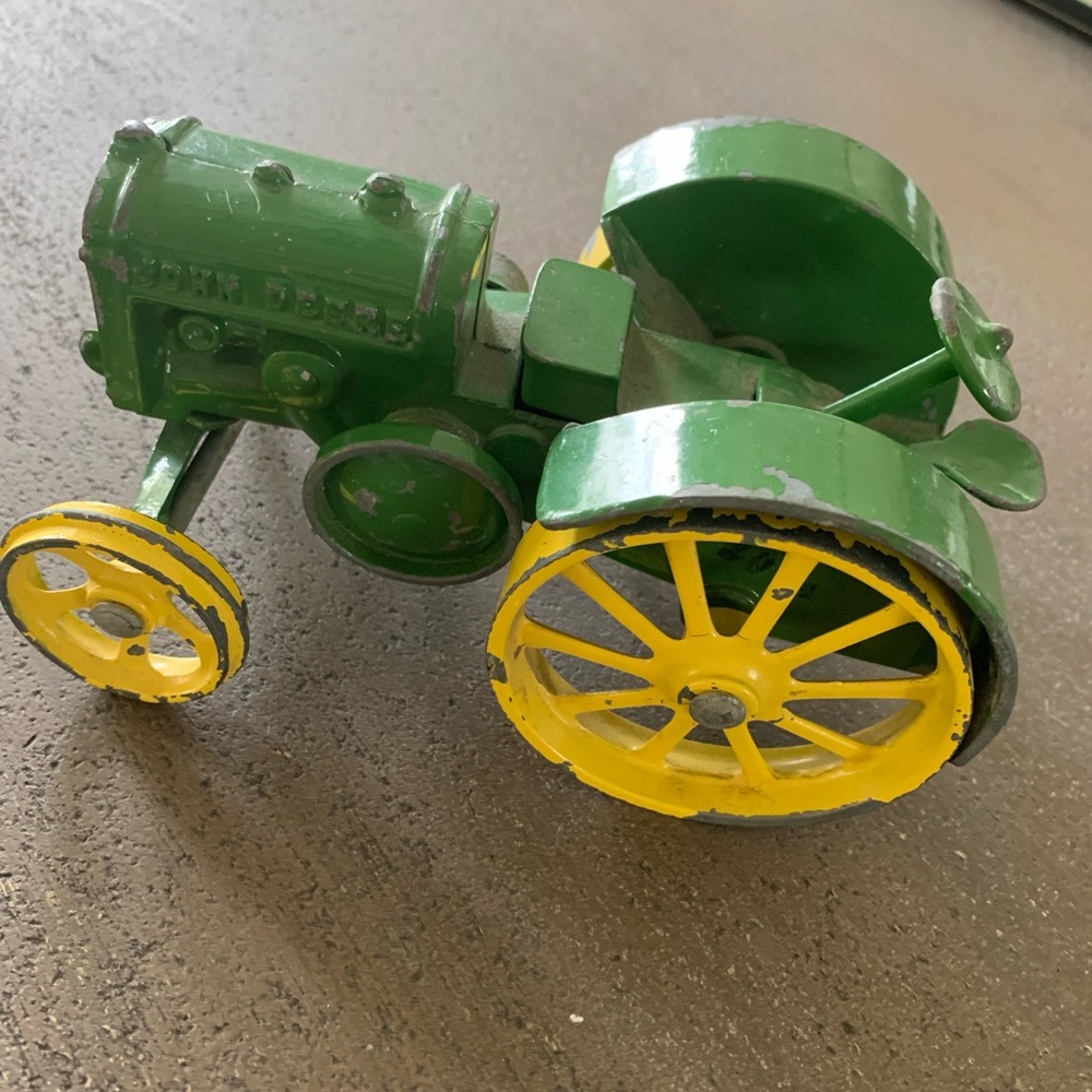 Antique Diecast John Deere Tractor